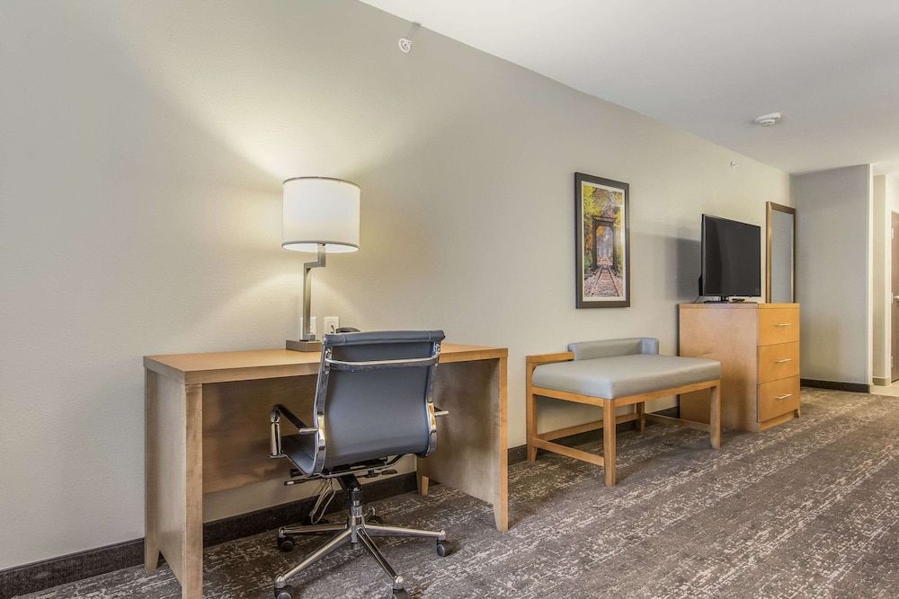 Suite, Multiple Beds, Non Smoking