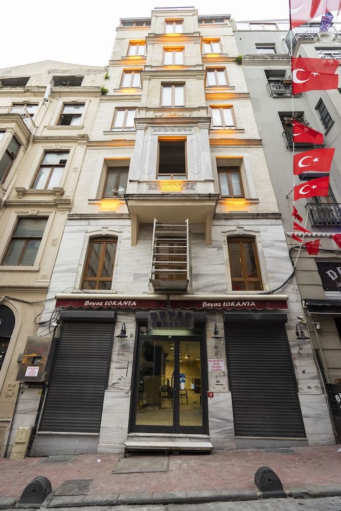 undefined World Center Taksim Hotel 6