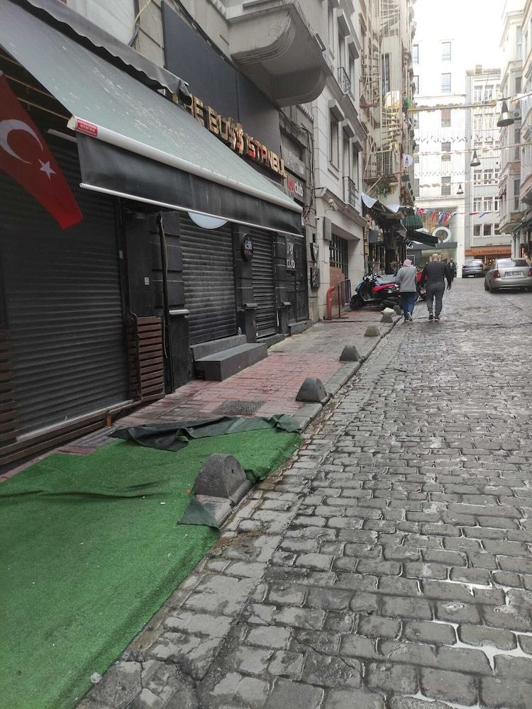 undefined World Center Taksim Hotel 7