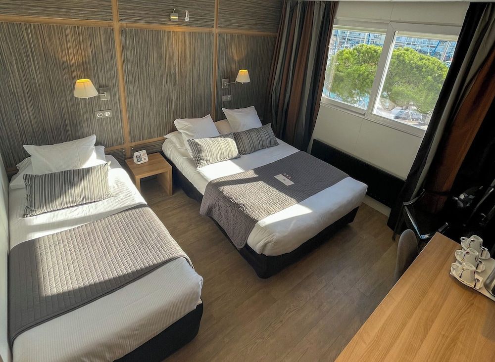 Premium Triple Room, Harbor View