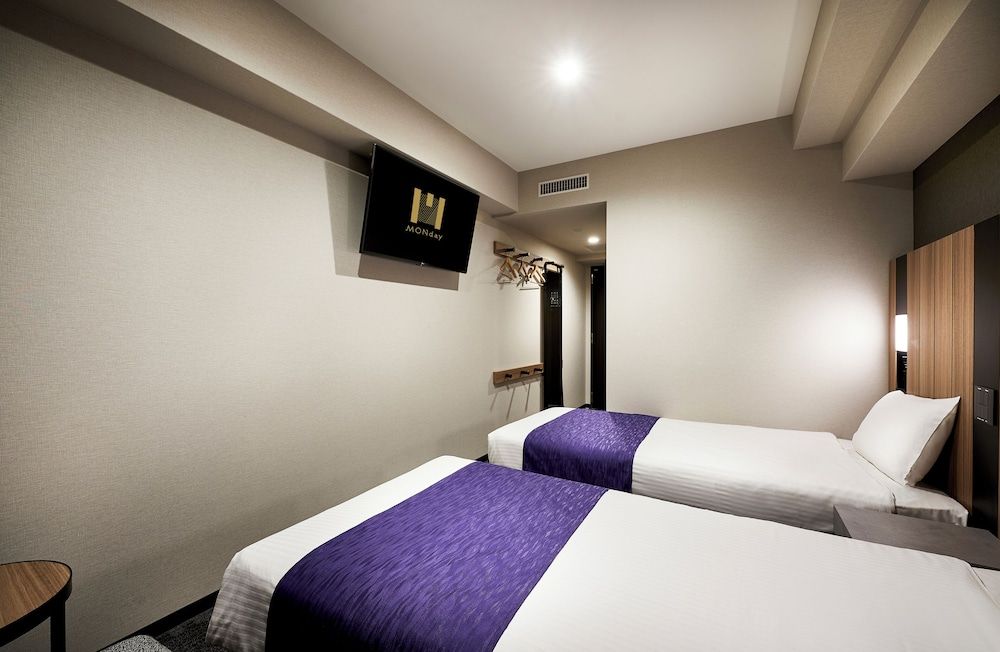 hotel MONday Kyoto Karasuma Nijo Standard Twin Room, Non Smoking/Shuttle buses to Kinkakuji available! 2