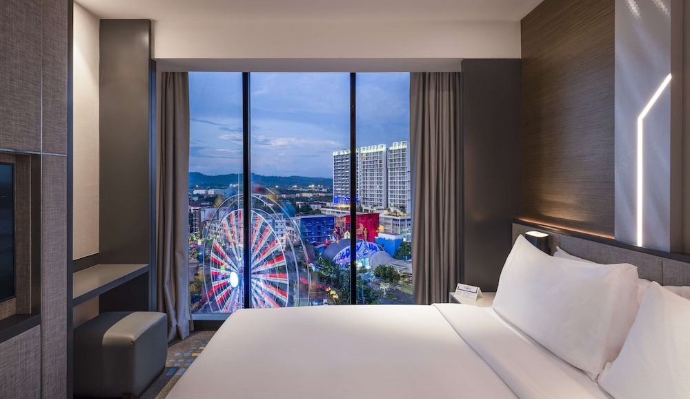 Deluxe Suite, 1 King Bed