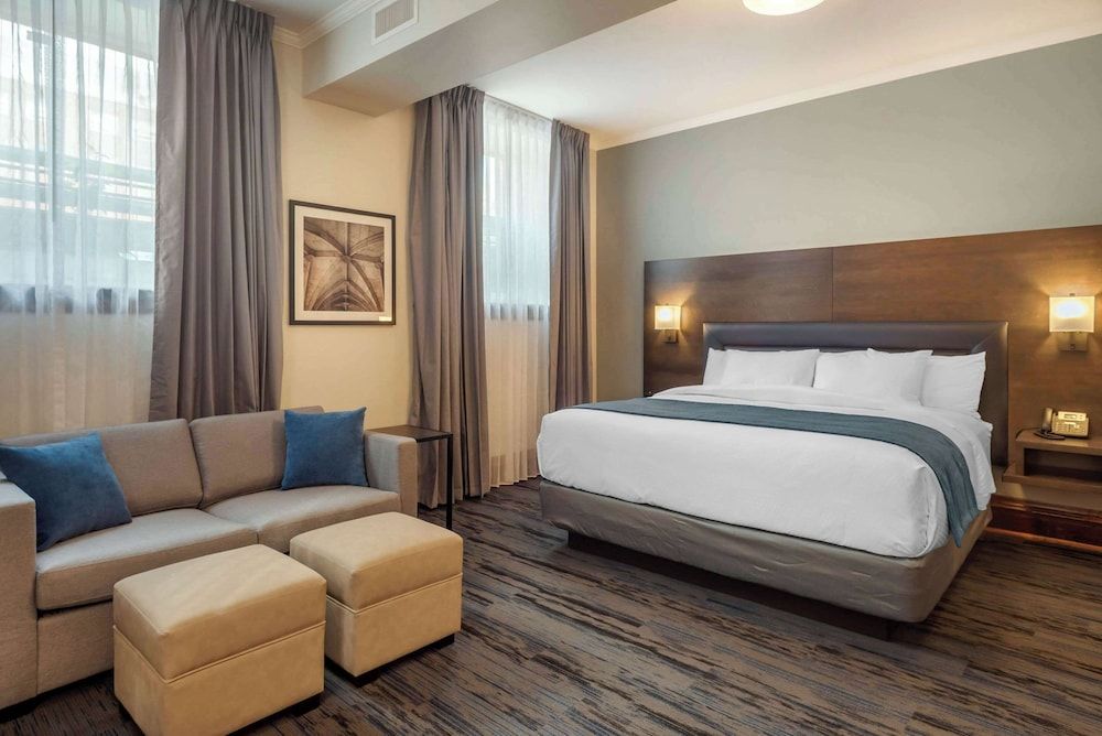 The Courthouse Hotel, an Ascend Collection Hotel Accessible Room, 1 King Bed, Nonsmoking