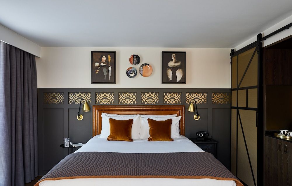 Deluxe Room, 1 King Bed