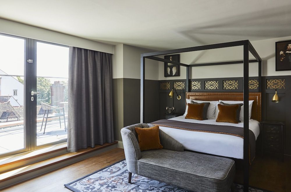 Deluxe Room, 1 King Bed, Balcony (Premium)