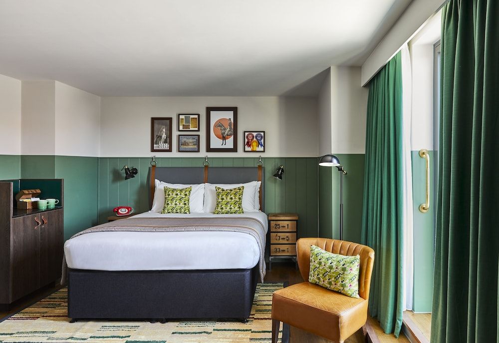 Premium Room