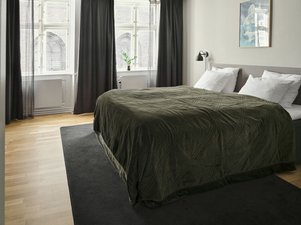 Rosenborg Hotel Apartments Spacious Two-Bedroom Apartment for 6 2