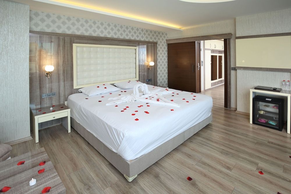 Taşköprü Hotel Deluxe Studio Suite 2