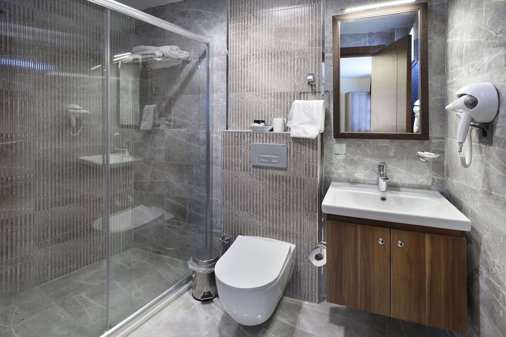 Taşköprü Hotel Standard Room, Lake View 4