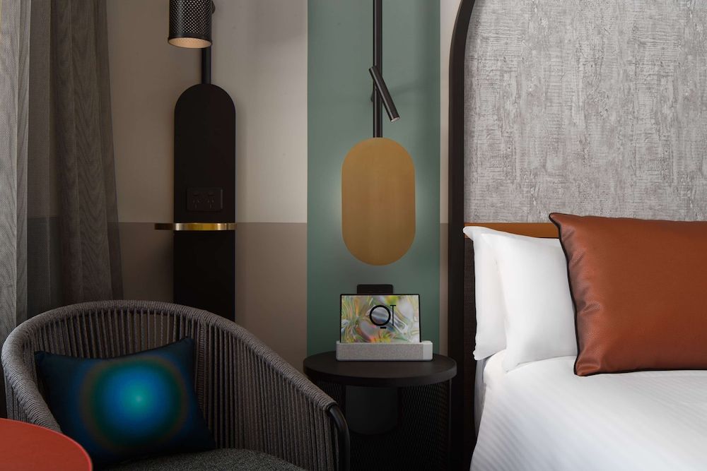 QT Newcastle Room, 1 Queen Bed (QT) 2