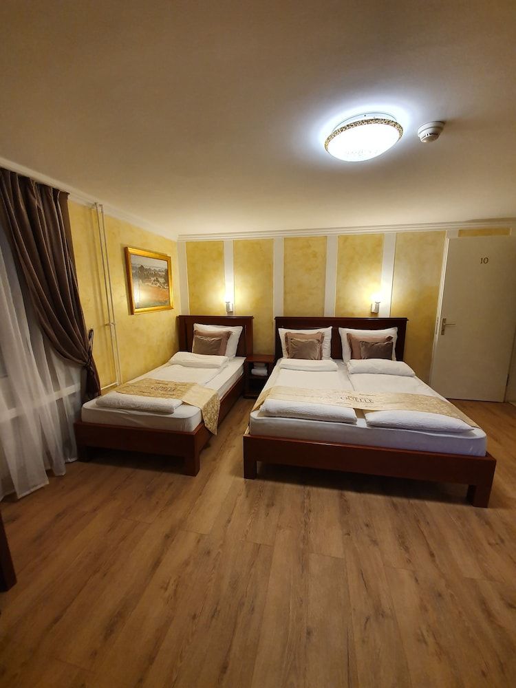 Esos Hotel Quelle Standard Triple Room 13