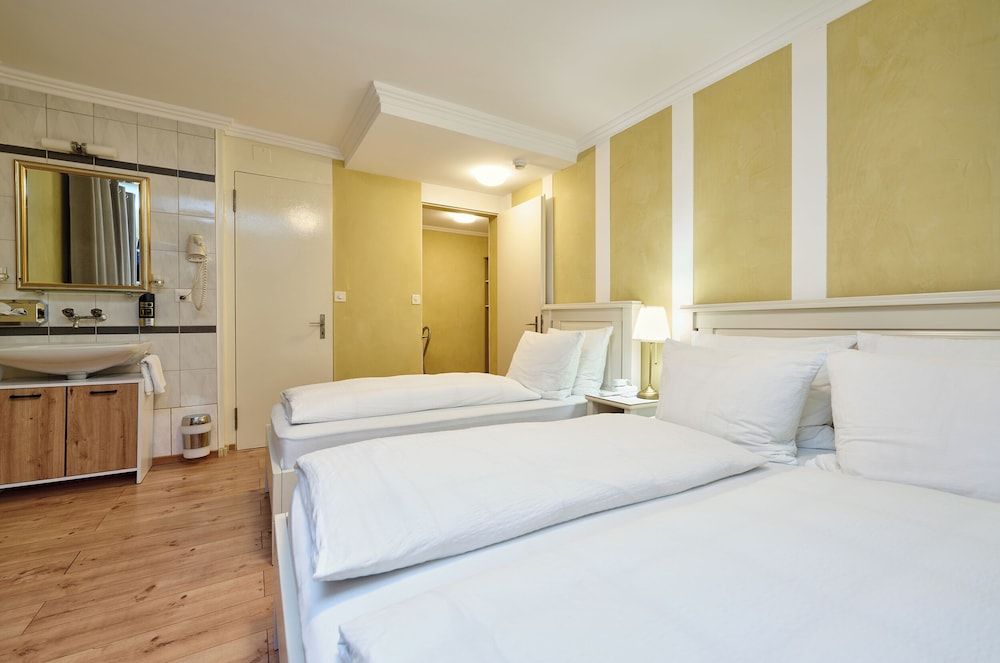 Esos Hotel Quelle Standard Triple Room 41