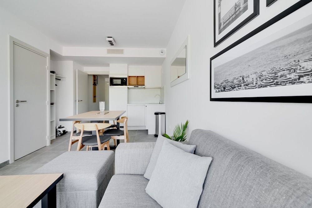 Basic Apartment, Multiple Beds, Non Smoking