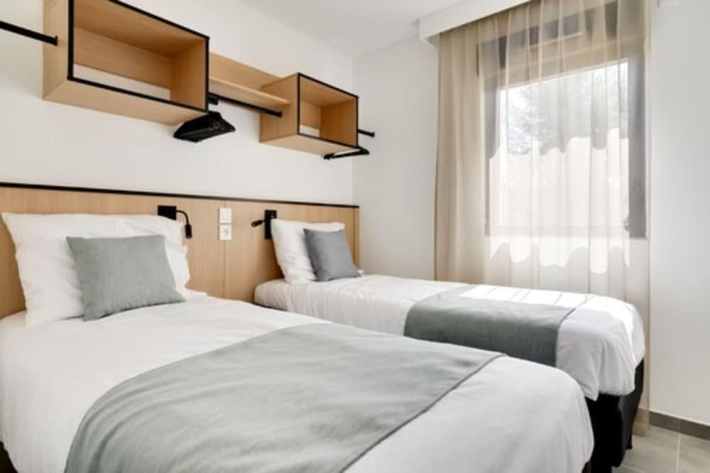 Luxury Apartment, Multiple Beds