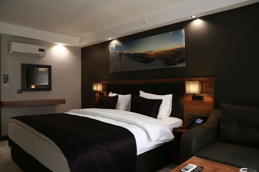 undefined Azra Suite Otel 3