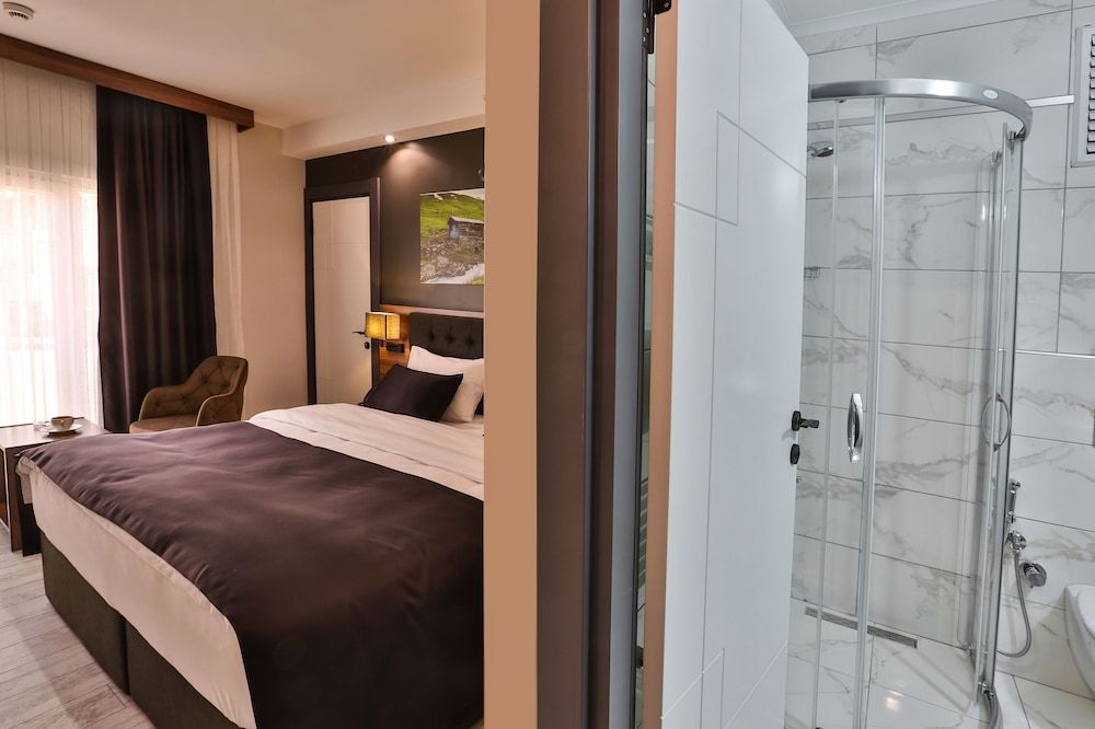 Azra Suite Otel Standard Double Room 7