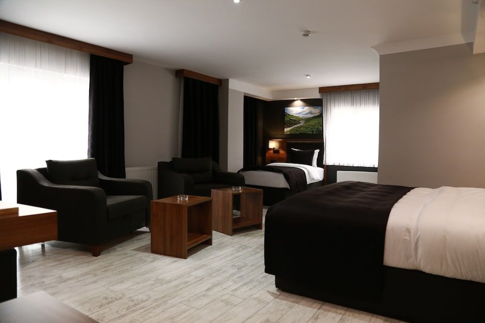 undefined Azra Suite Otel 4