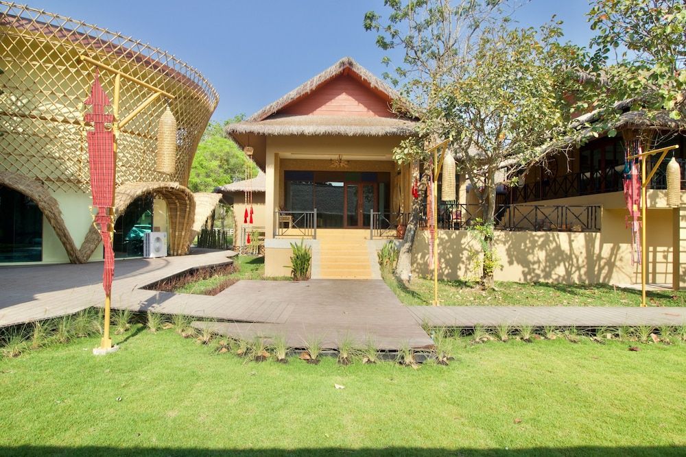 undefined Recall Isaan Isan Concept at Khaoyai 4