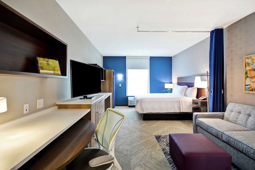 Studio Suite, 1 King Bed, Non Smoking