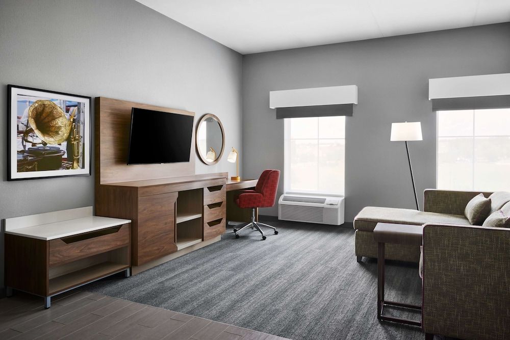 Suite, 1 King Bed, Non Smoking