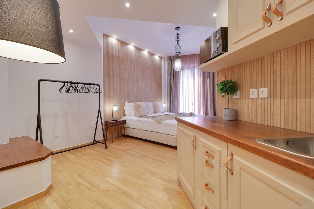 AthiNN Residence Premium Double or Twin Room (102) 10