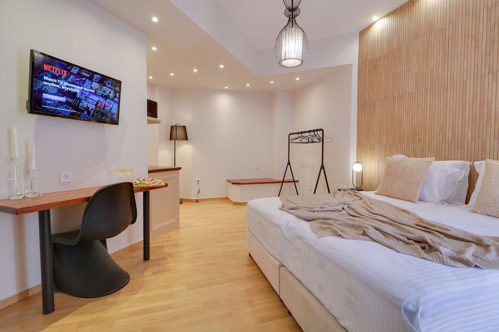 AthiNN Residence Premium Double or Twin Room (102) 5