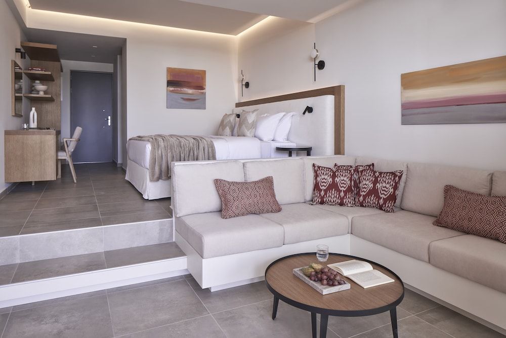 Junior Suite Forest View with Cozy Private Pool (Accessible)