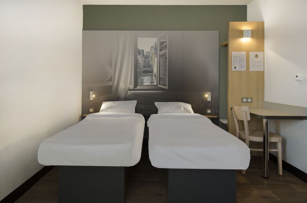B&B HOTEL MONTARGIS Standard Twin Room, Non Smoking 5