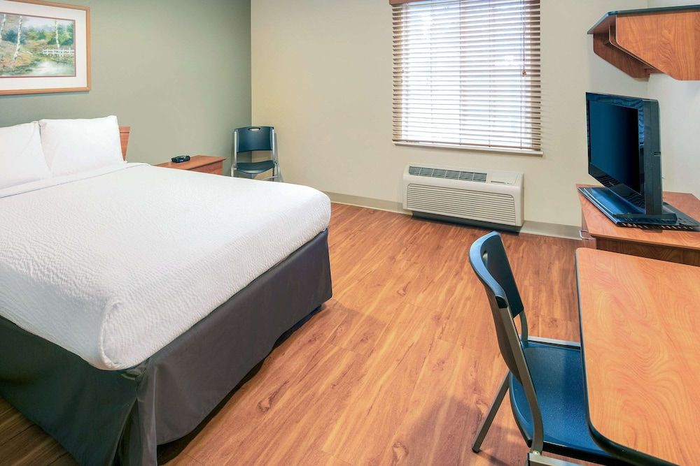 Standard Room, 1 Queen Bed, Non Smoking