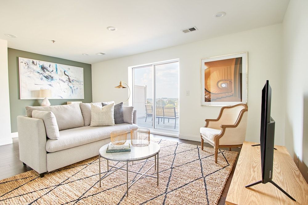 undefined Sonder Baltimore Place