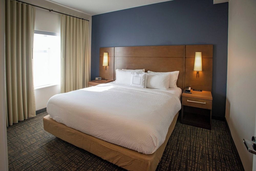 Suite, 1 Bedroom, Non Smoking (Mobility/Hearing Accessible, Tub)