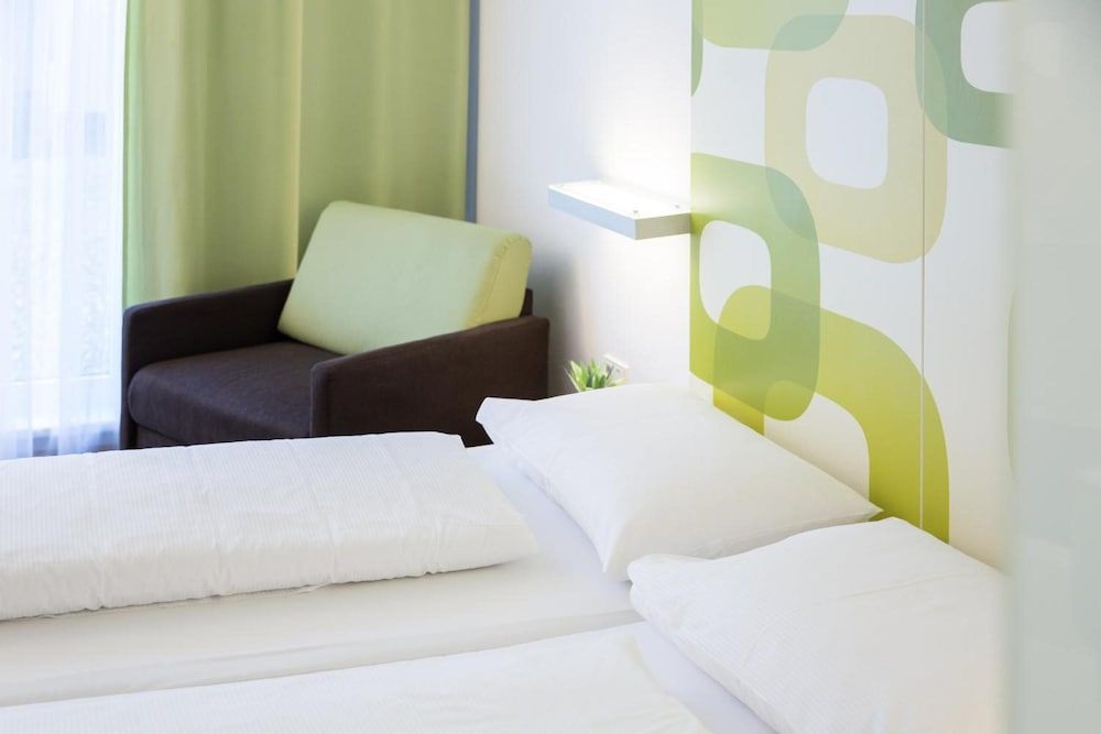 arte Hotel Krems Classic Double Room 3