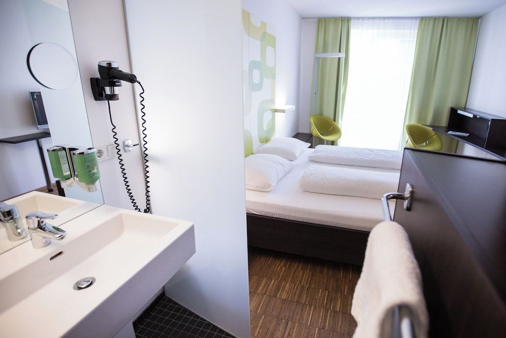 arte Hotel Krems Classic Double Room 13