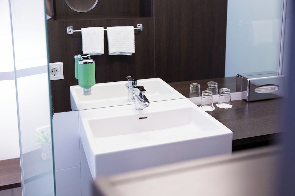 arte Hotel Krems Classic Double Room 12