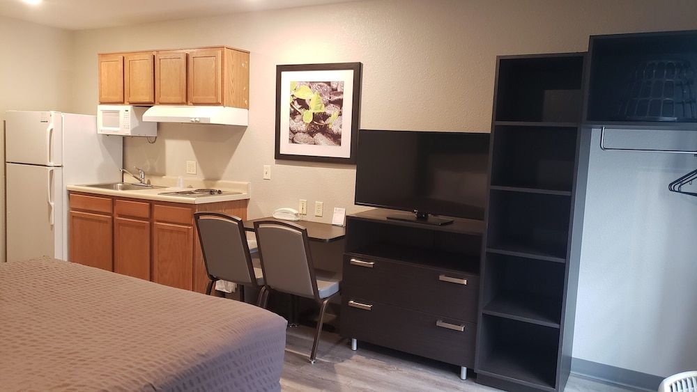 Room, 1 Double Bed, Accessible, Non Smoking (Roll-in Shower)