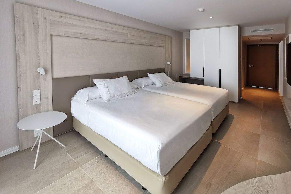 Double Room, Terrace, Partial Sea View