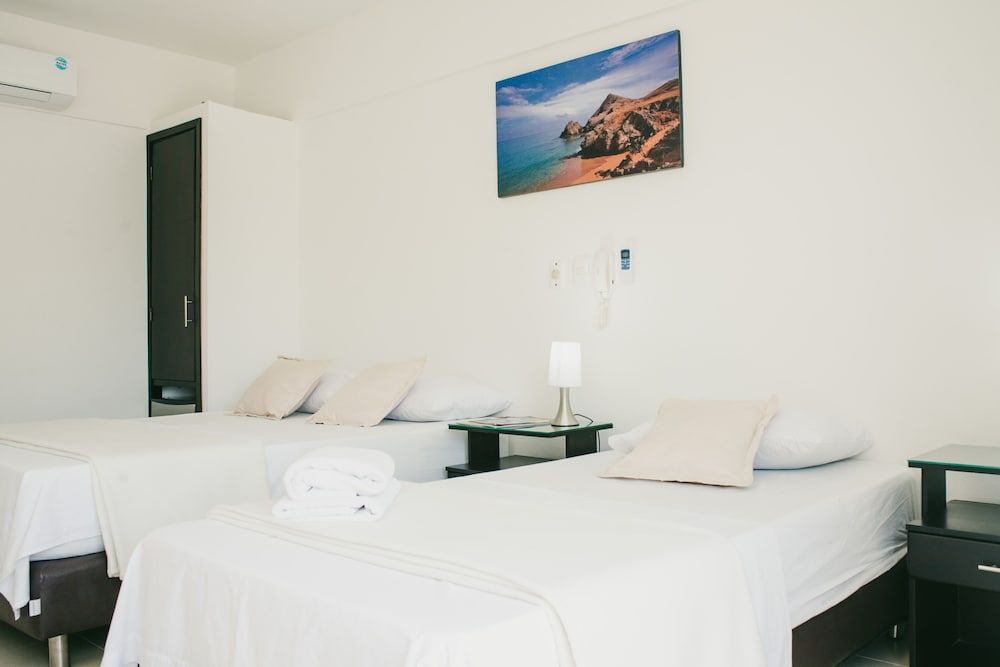 Deluxe Studio Suite