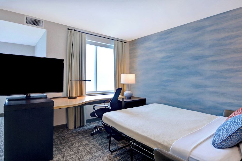 Studio, 1 King Bed with Sofa bed, Balcony (Balcony)