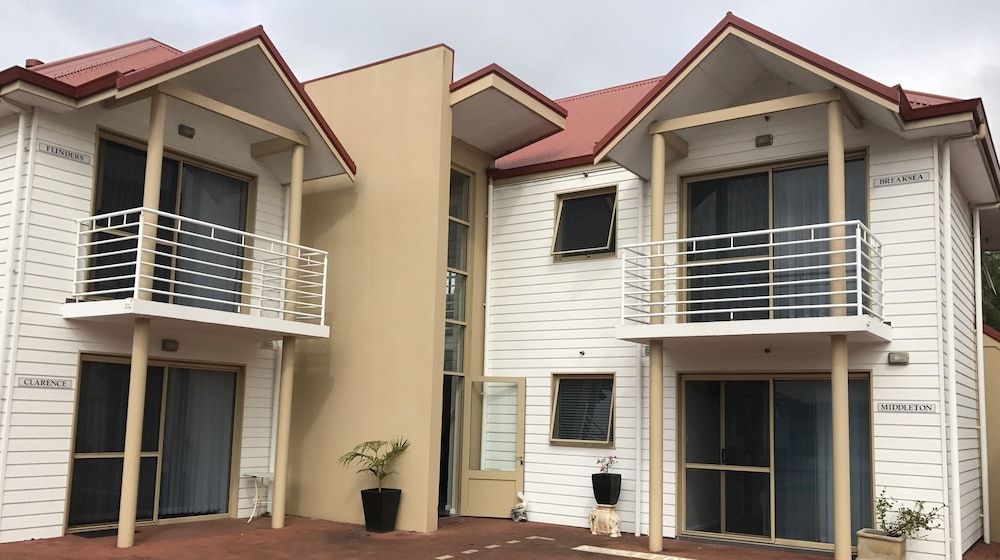 Pelicans Albany Executive Apartment, 1 Bedroom, Non Smoking, Kitchen 3