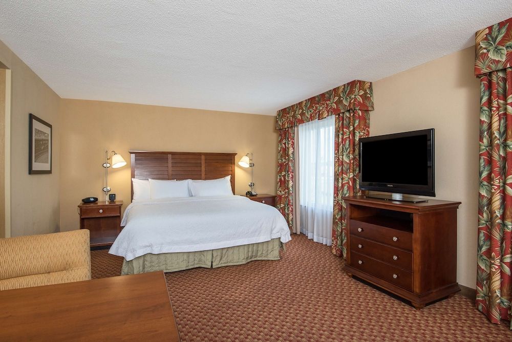 Studio Suite, 1 King Bed, Non Smoking