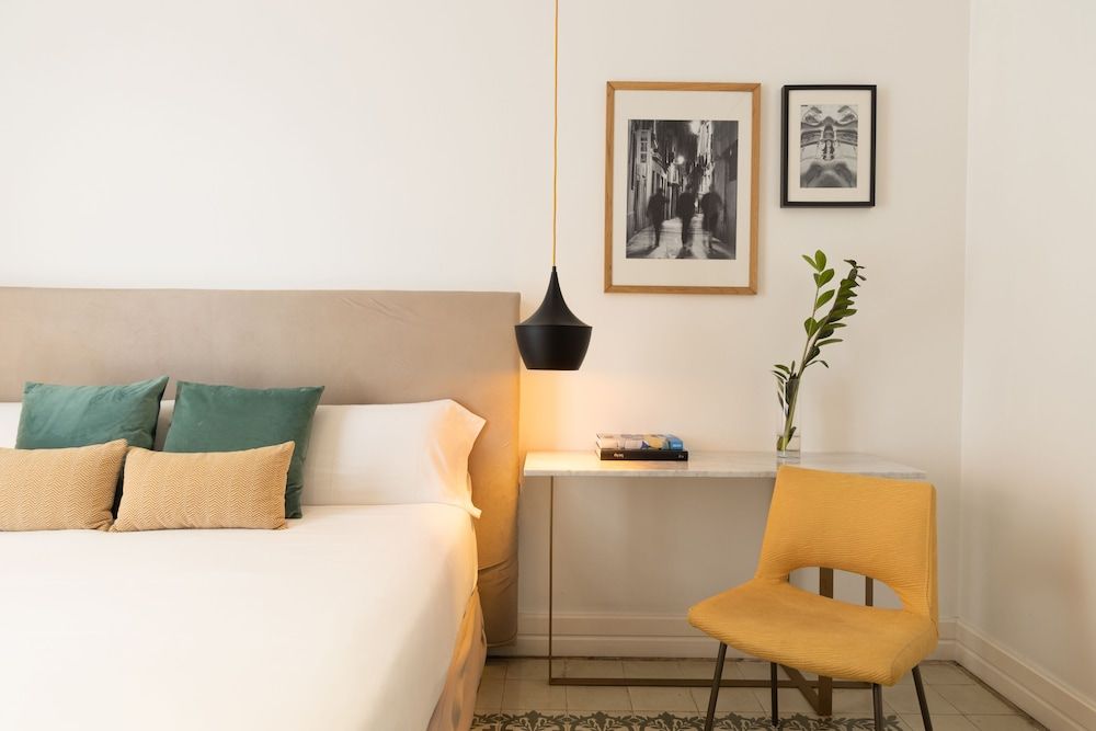 undefined Forget Me Not Barcelona 9