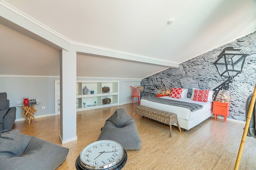 undefined Emporium Lisbon Suites 5