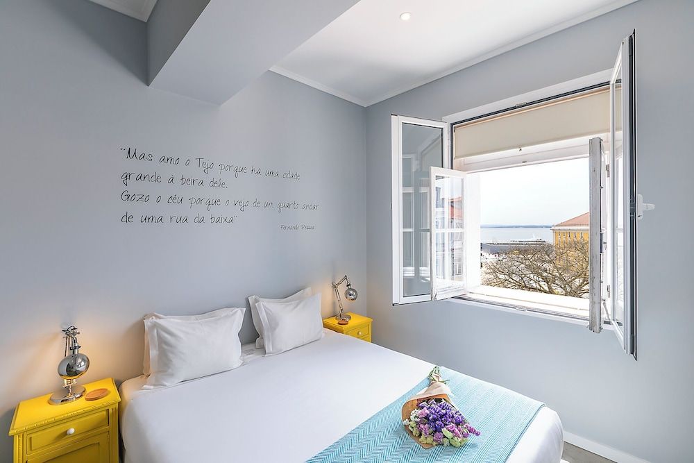 undefined Emporium Lisbon Suites 4
