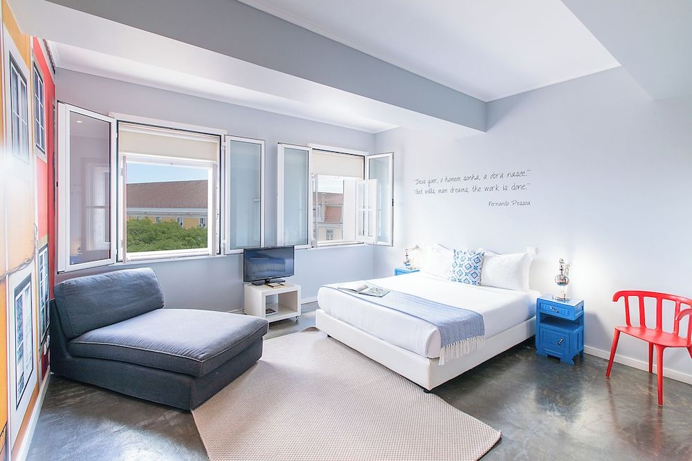 Emporium Lisbon Suites Superior Suite, 1 Double Bed, River View 9