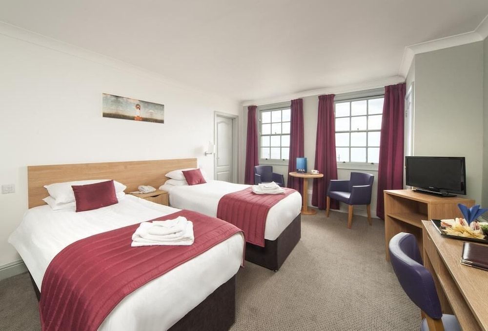 The Imperial Hotel Classic Twin Room 2