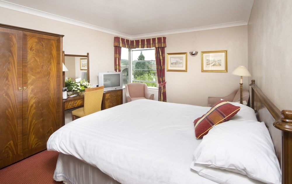 The George Hotel Standard Double Room 5