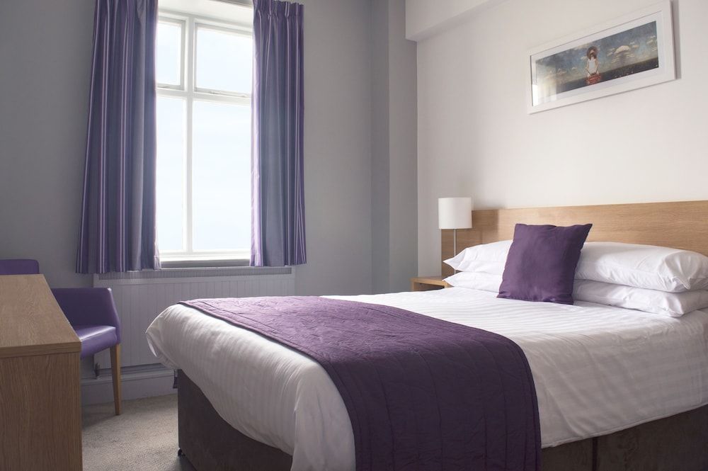 The George Hotel Standard Double Room 13