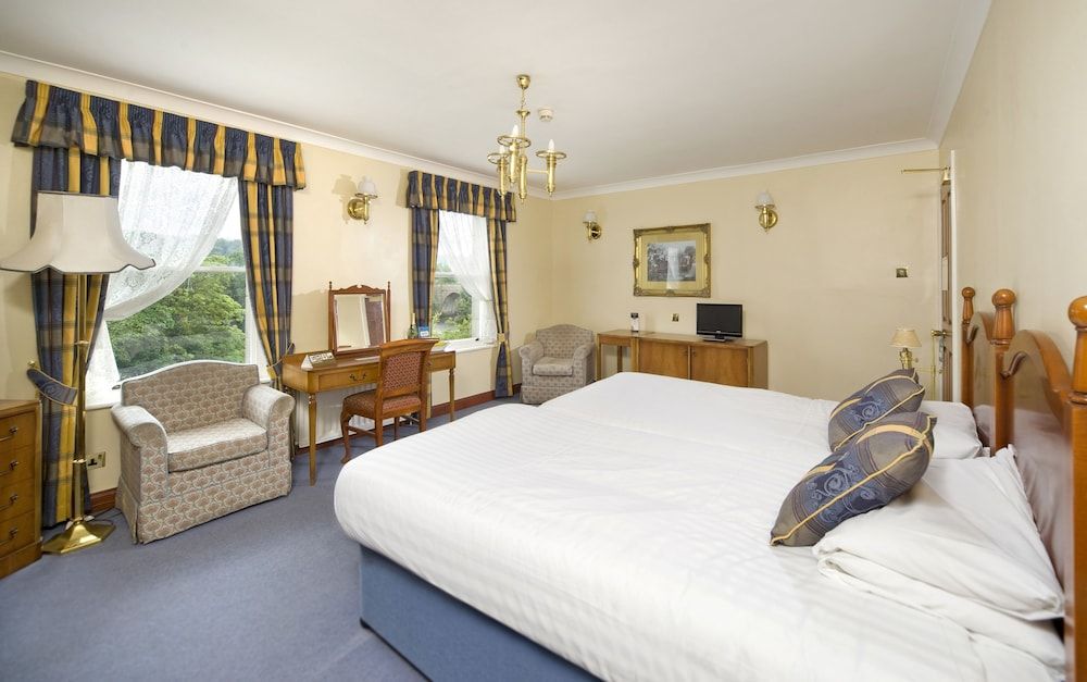 The George Hotel Standard Double Room 6