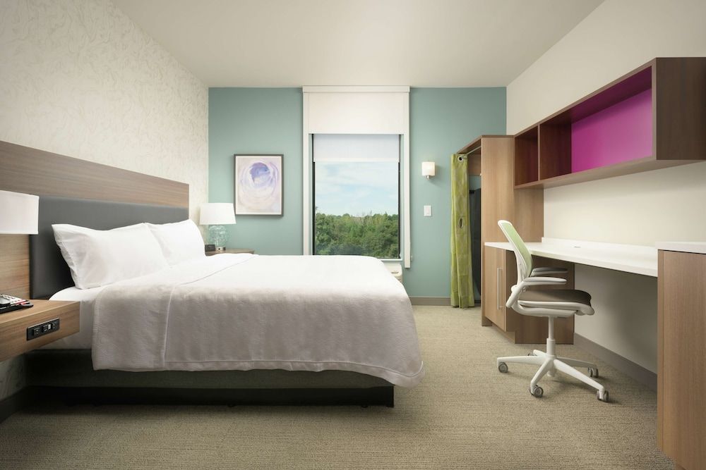 Studio, 1 King Bed, Accessible, Bathtub (Mobility & Hearing)