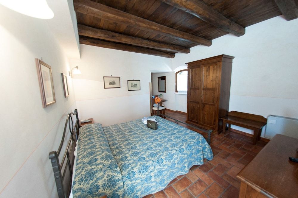 Valle Rosa Classic Double or Twin Room 3